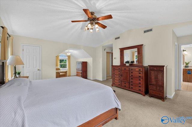 135 Pebblebrook Circle, Madison, AL 35758