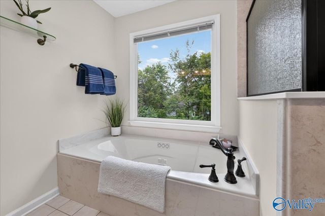 135 Pebblebrook Circle, Madison, AL 35758