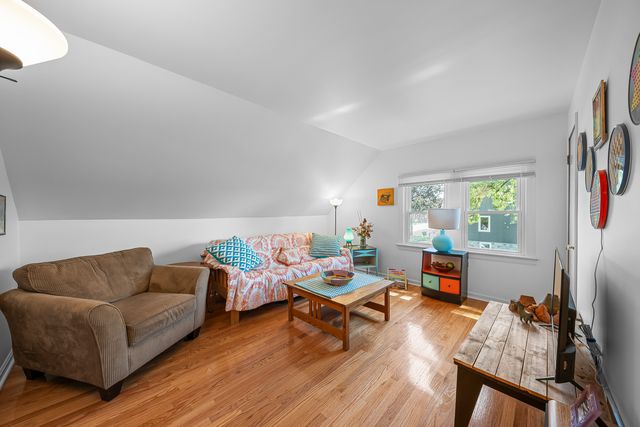 7816 Blazer Avenue, Justice, IL 60458