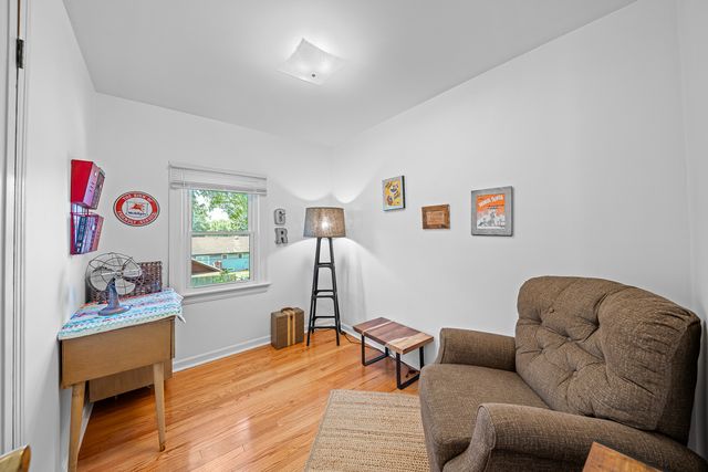 7816 Blazer Avenue, Justice, IL 60458