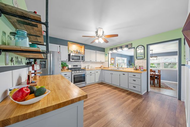 7816 Blazer Avenue, Justice, IL 60458