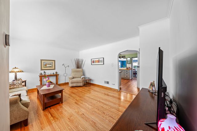 7816 Blazer Avenue, Justice, IL 60458