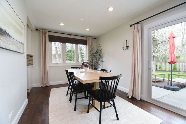 1112 N Old Bridge Road, Palatine, IL 60067