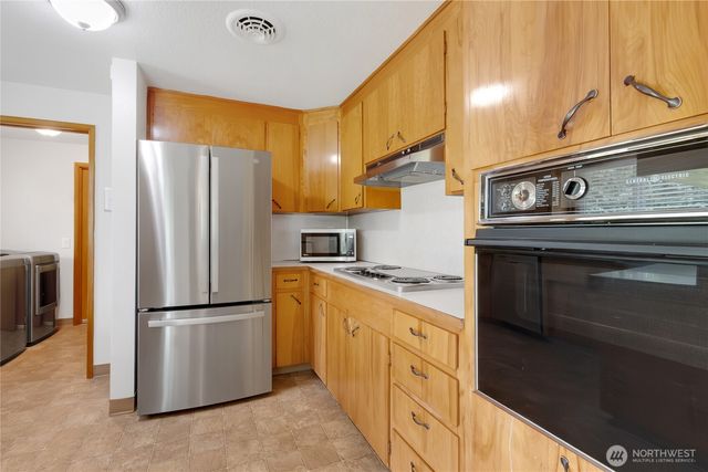 6006 48th Avenue E, Tacoma, WA 98443