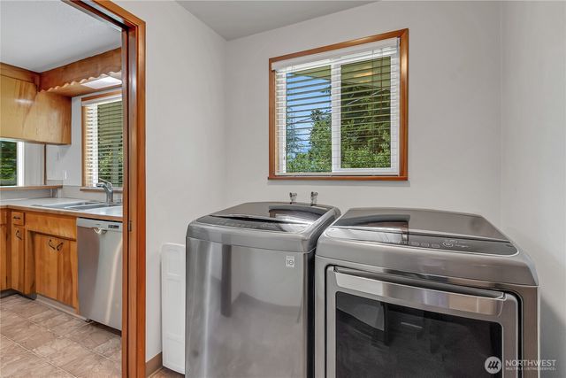 6006 48th Avenue E, Tacoma, WA 98443