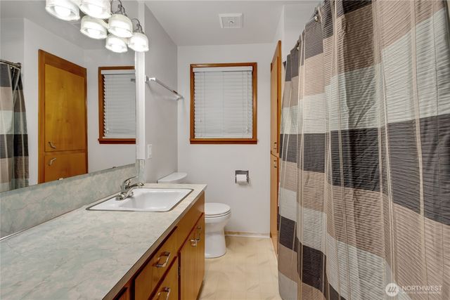 6006 48th Avenue E, Tacoma, WA 98443