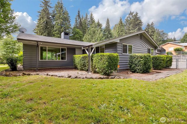 6006 48th Avenue E, Tacoma, WA 98443