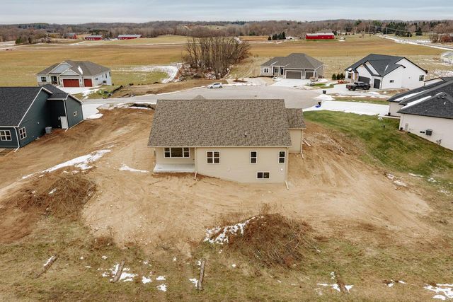 1508 Mila WAY, Burlington, WI 53105