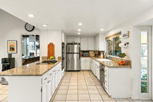 580 582 South Grade, Alpine, CA 91901