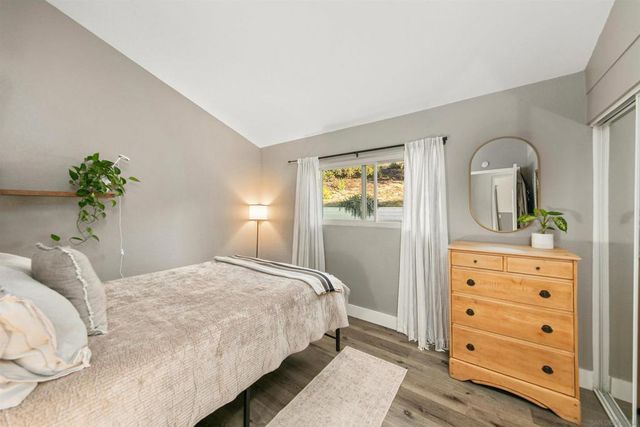 580 582 South Grade, Alpine, CA 91901