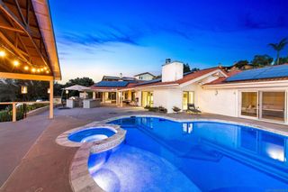 580 582 South Grade, Alpine, CA 91901