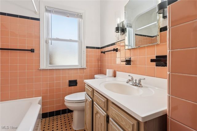 2058 Miramar Boulevard, South Euclid, OH 44121