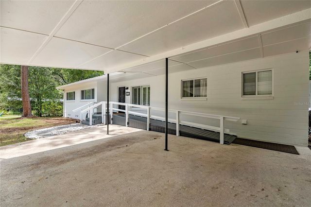 2620 NW 11TH AVENUE, Gainesville, FL 32605
