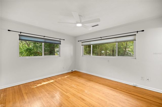 2620 NW 11TH AVENUE, Gainesville, FL 32605