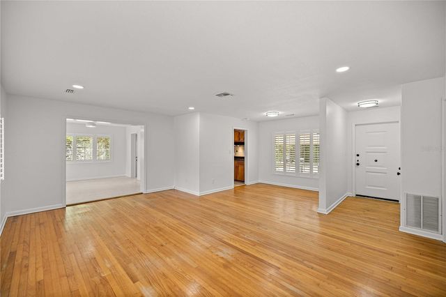 2620 NW 11TH AVENUE, Gainesville, FL 32605