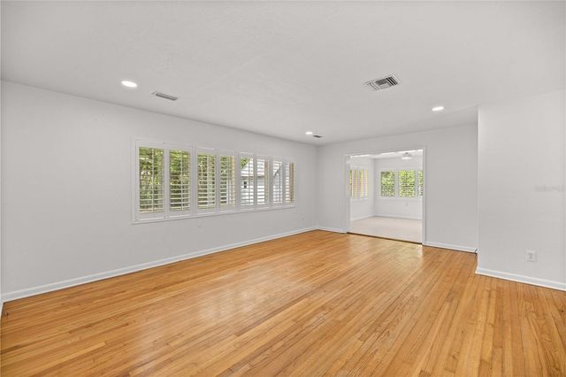2620 NW 11TH AVENUE, Gainesville, FL 32605