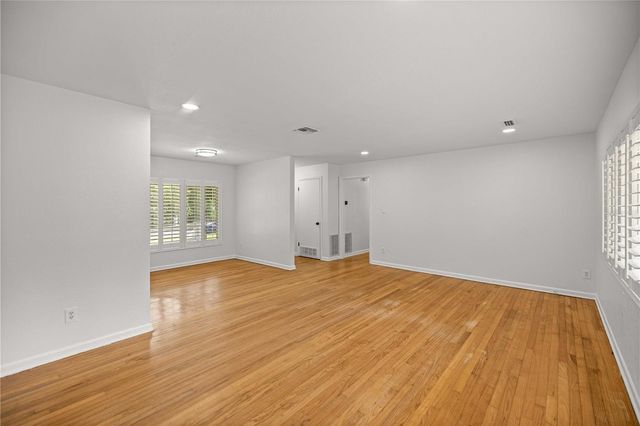 2620 NW 11TH AVENUE, Gainesville, FL 32605