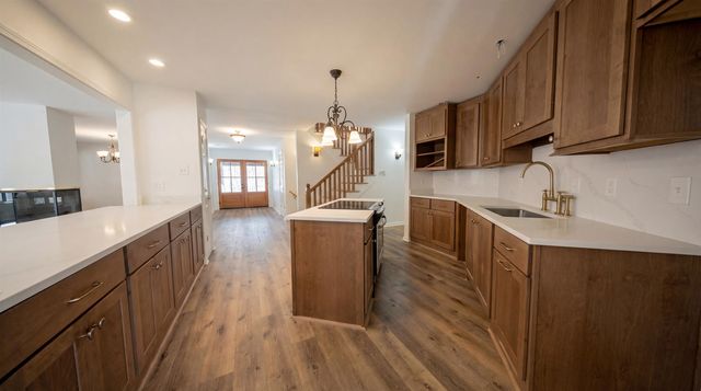 925 BELL MEADE DR, Eads, TN 38028