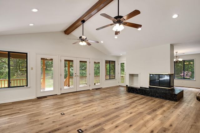 925 BELL MEADE DR, Eads, TN 38028