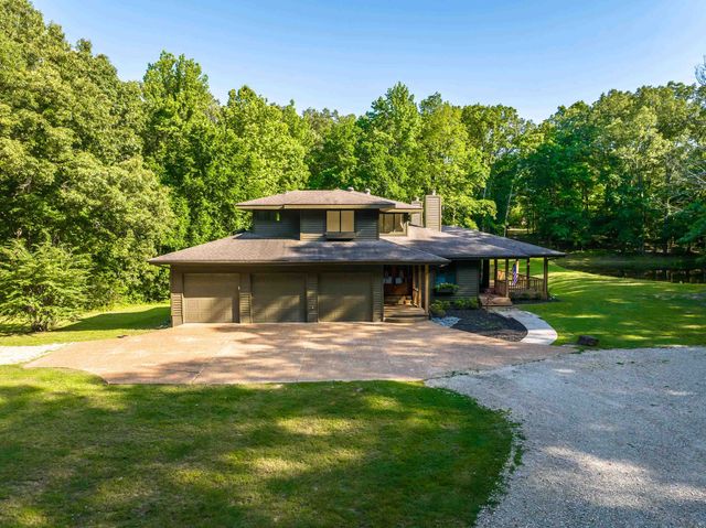 925 BELL MEADE DR, Eads, TN 38028