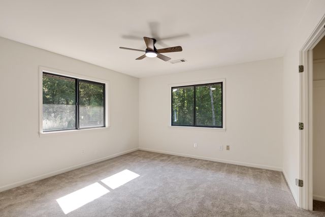 925 BELL MEADE DR, Eads, TN 38028