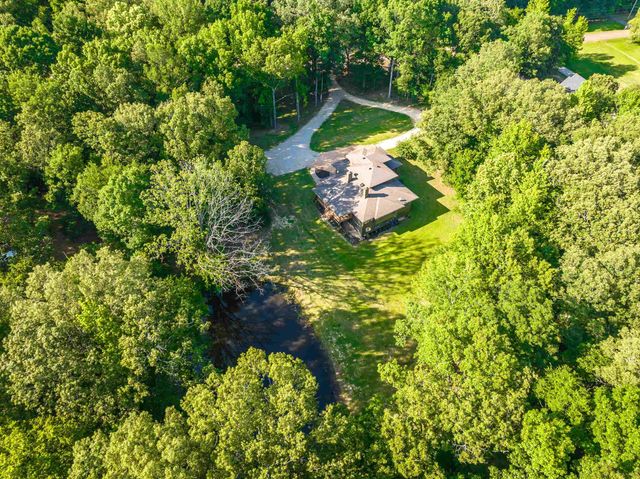 925 BELL MEADE DR, Eads, TN 38028