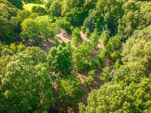 925 BELL MEADE DR, Eads, TN 38028