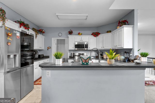 6689 Jojanne Lane, Lithonia, GA 30038