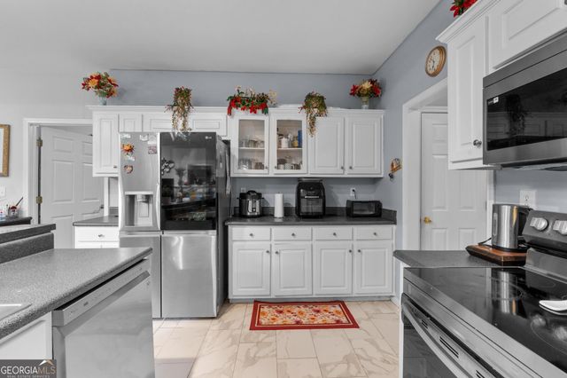 6689 Jojanne Lane, Lithonia, GA 30038