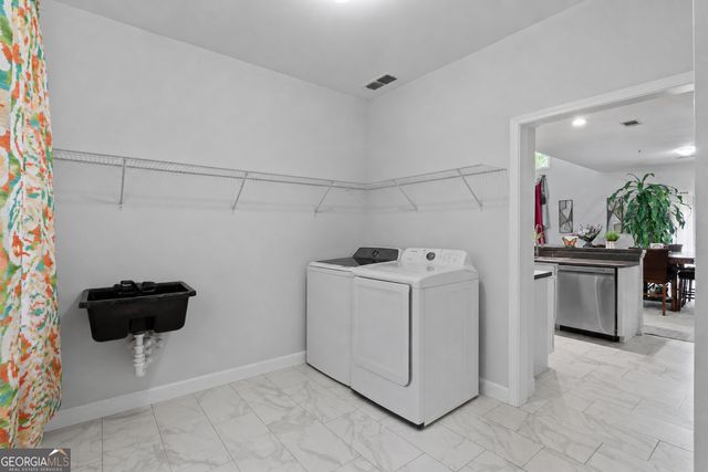 6689 Jojanne Lane, Lithonia, GA 30038