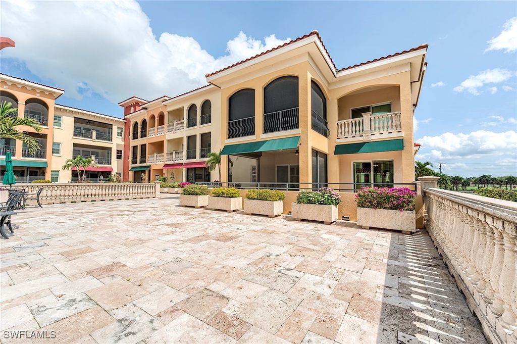 21530 Strada Nuova CIR 215, Estero, FL 33928