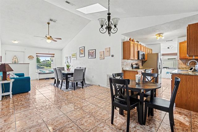 4 CARMONA WAY, Kissimmee, FL 34758