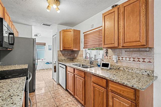 4 CARMONA WAY, Kissimmee, FL 34758