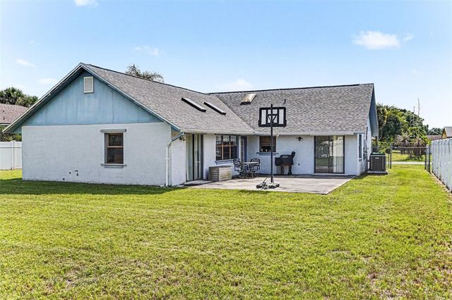 4 CARMONA WAY, Kissimmee, FL 34758