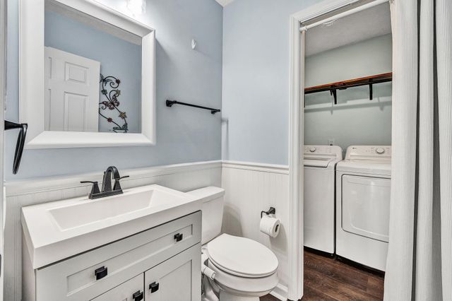 10 Sunny Cove DR, Moneta, VA 24121