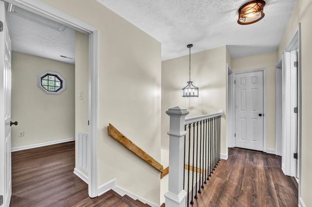 10 Sunny Cove DR, Moneta, VA 24121