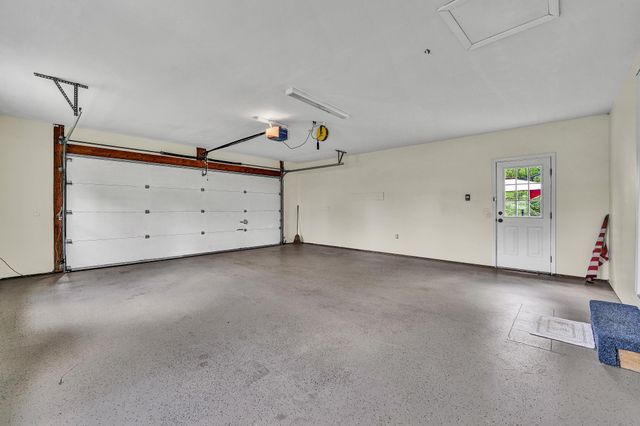 10 Sunny Cove DR, Moneta, VA 24121