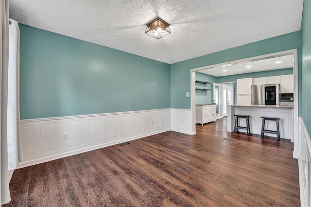 10 Sunny Cove DR, Moneta, VA 24121