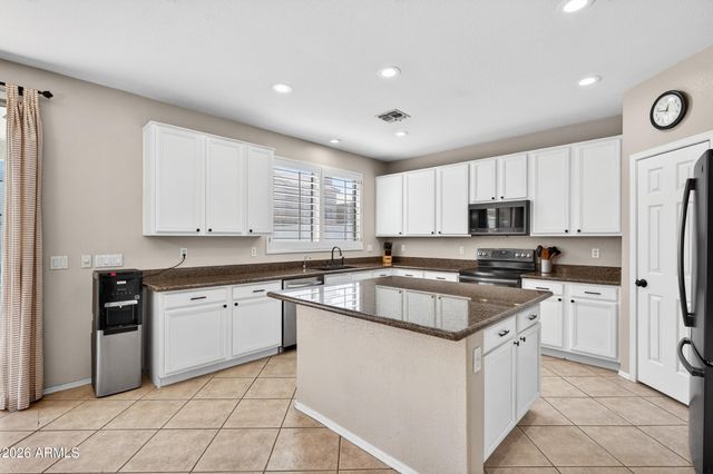 629 E ORCHID Lane, Gilbert, AZ 85296