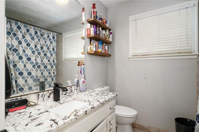 21173 W 126TH Terrace, Olathe, KS 66061