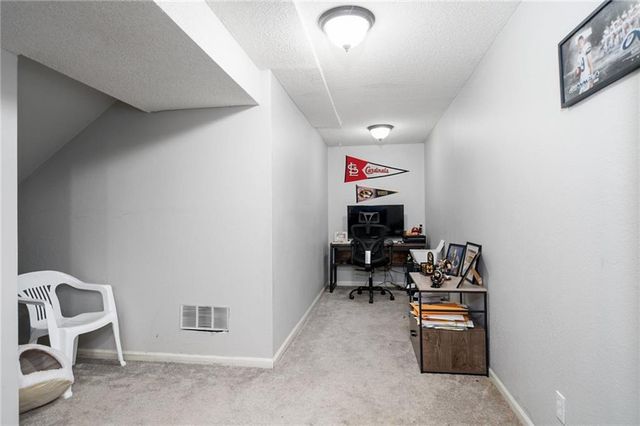 21173 W 126TH Terrace, Olathe, KS 66061