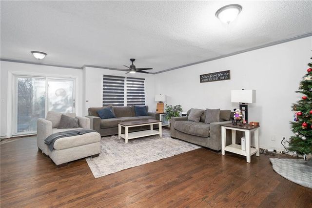 21173 W 126TH Terrace, Olathe, KS 66061