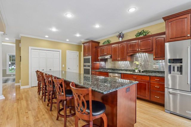 1299 Creekside LANE, Grafton, WI 53024