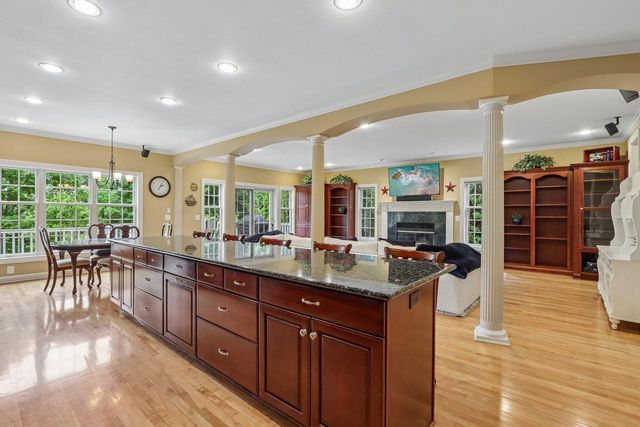 1299 Creekside LANE, Grafton, WI 53024