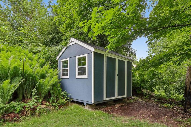 1299 Creekside LANE, Grafton, WI 53024