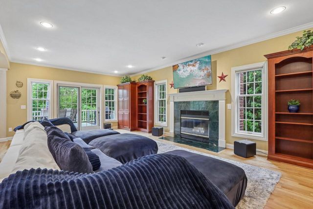 1299 Creekside LANE, Grafton, WI 53024