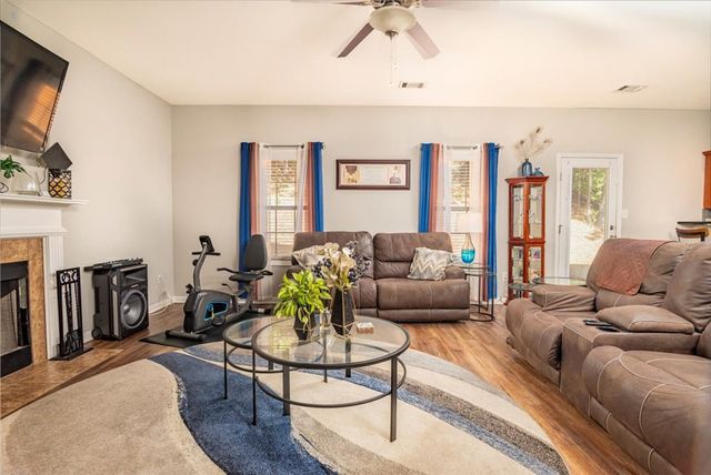 5310 Stoney Pointe Road, Columbus, GA 31907