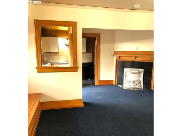 2047 Sw 10TH Ave, Portland, OR 97201