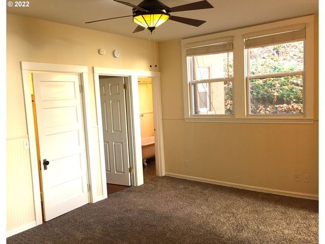 2047 Sw 10TH Ave, Portland, OR 97201