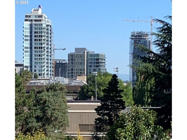 2047 Sw 10TH Ave, Portland, OR 97201